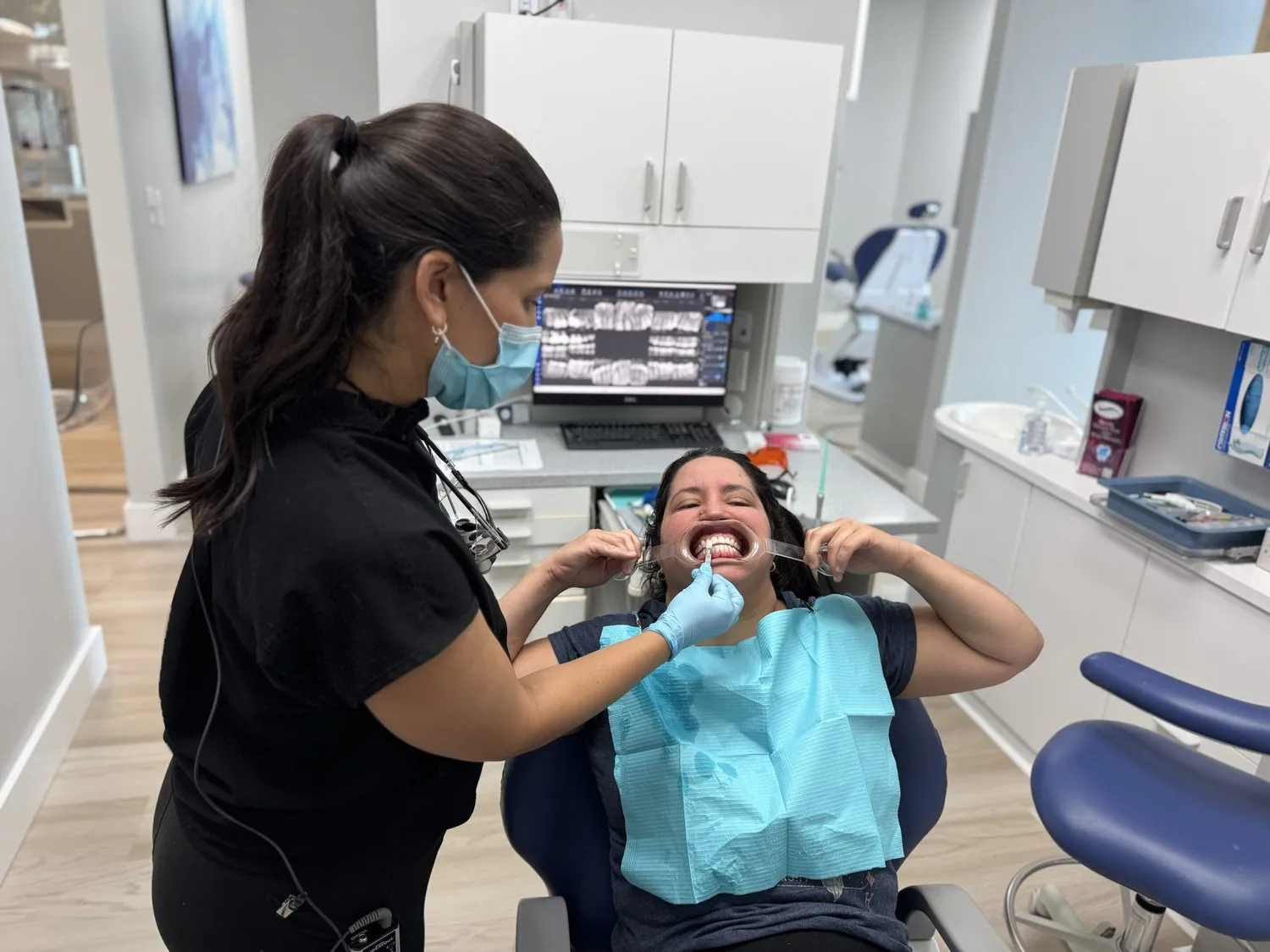 Dentist in Davie, FL